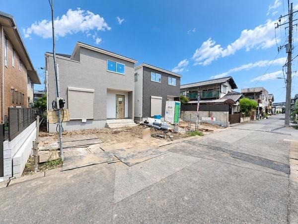 草加市八幡町　新築一戸建て　1期2号棟