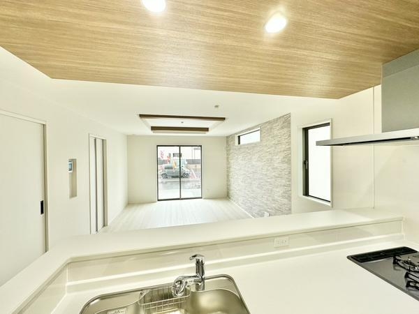 八潮市西袋　新築一戸建て　2期1号棟