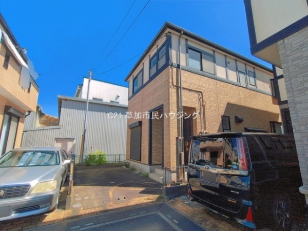 草加市青柳3丁目　中古一戸建て