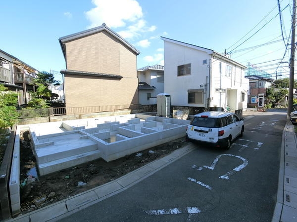 草加市両新田東町　新築一戸建て
