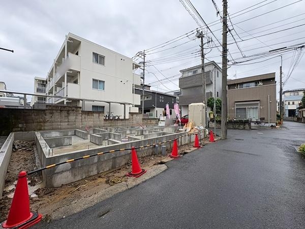 草加市八幡町　新築一戸建て