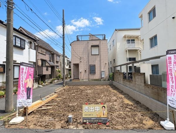 草加市八幡町　新築一戸建て