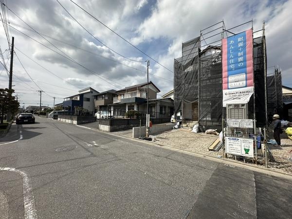 八潮市伊草1丁目　新築一戸建て　12期　　1号棟
