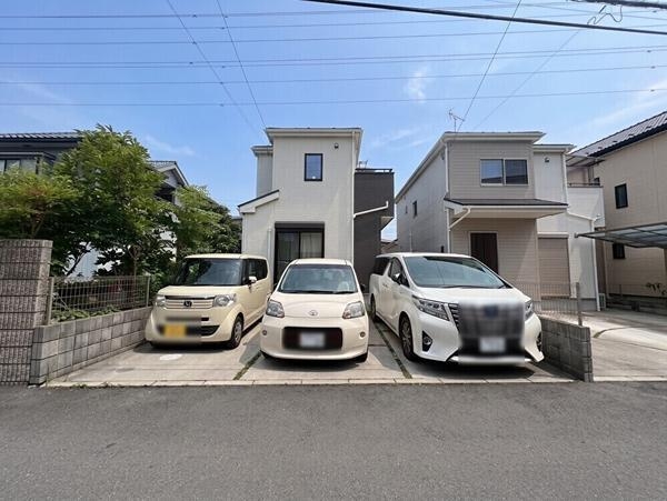 草加市両新田東町　中古一戸建て　全１棟