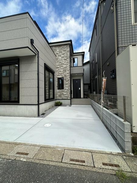 草加市谷塚町　新築一戸建て　27期