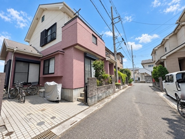 草加市苗塚町の中古一戸建て