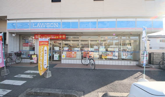 グリーンアベニュー谷塚６号棟(ローソン草加谷塚町店)