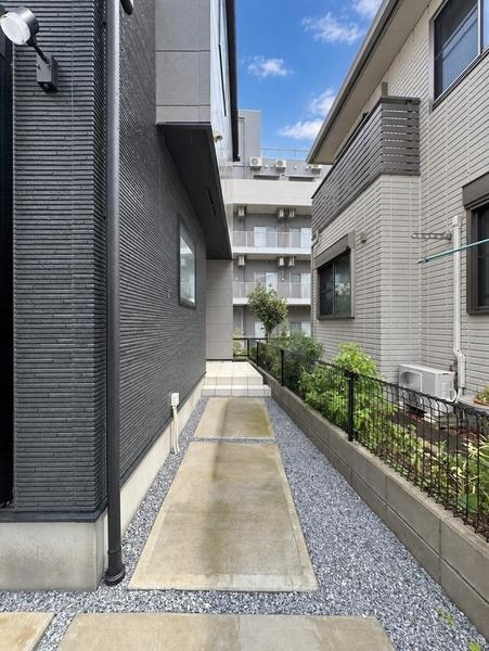 草加市原町1丁目　一戸建て