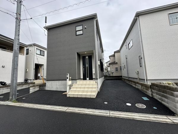 草加市谷塚上町　中古一戸建て