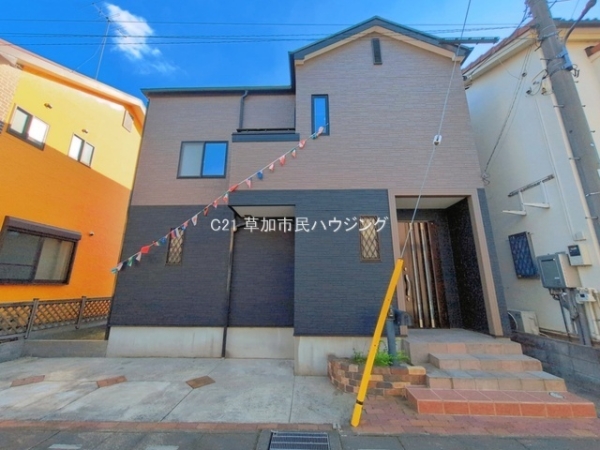 草加市金明町　中古一戸建て