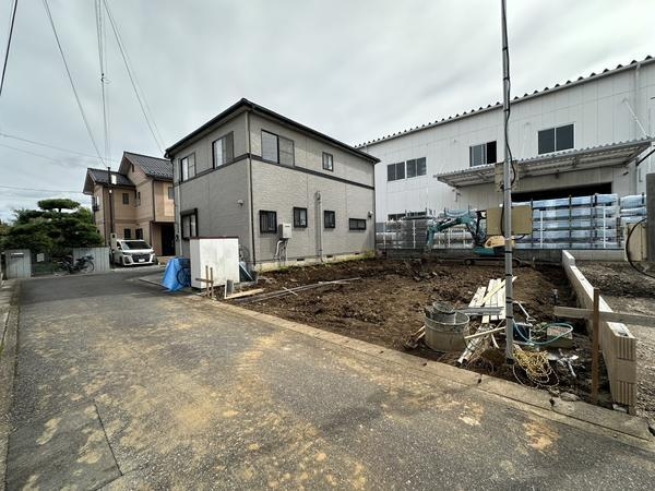草加市青柳6丁目　新築一戸建て