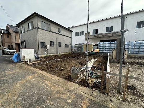 草加市青柳6丁目　新築一戸建て