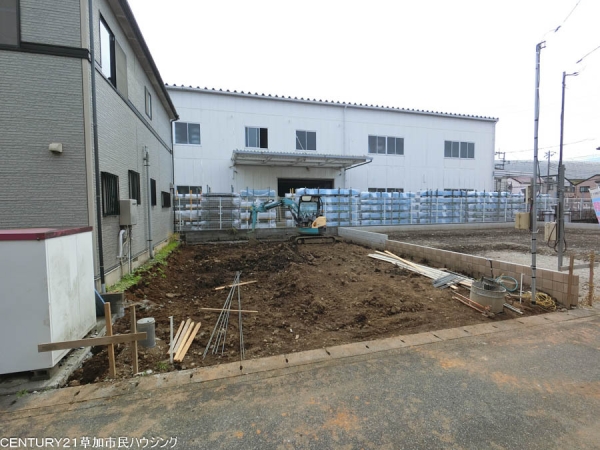 草加市青柳6丁目　新築一戸建て