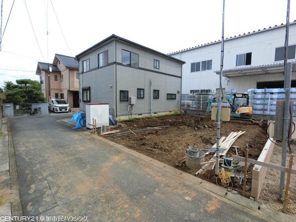 草加市青柳6丁目　新築一戸建て