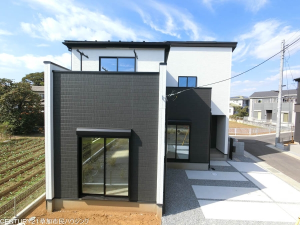 草加市八幡町　新築一戸建て　9期6号棟