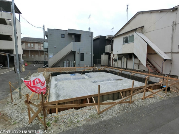 草加市松原4丁目　新築一戸建て　2期