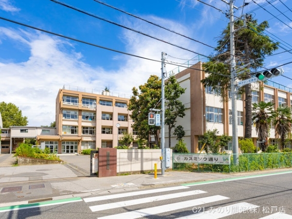 コスモ鎌ケ谷ガーデンスクエアA棟(鎌ケ谷市立初富小学校)