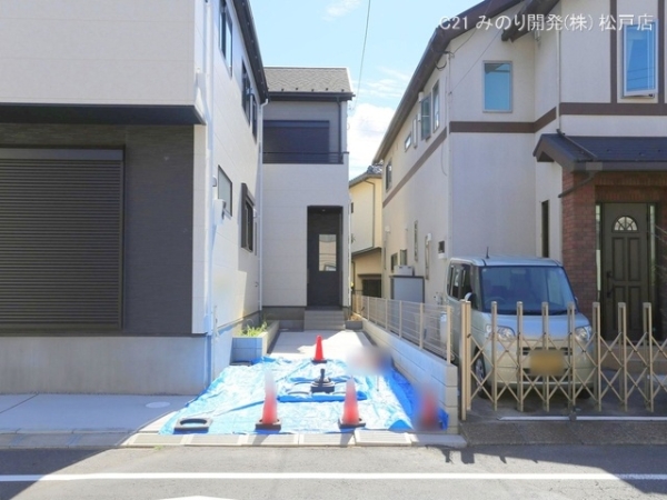 流山市美田の新築一戸建