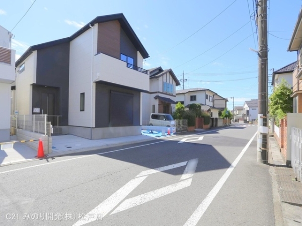 流山市美田の新築一戸建