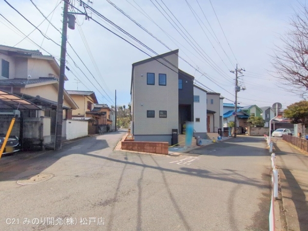 市川市若宮３丁目の新築一戸建