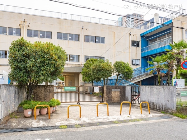 パークシティ市川B棟(市川市立市川小学校)
