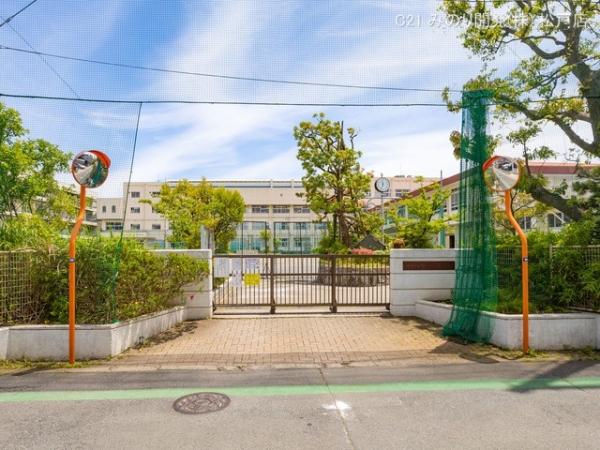 市川市稲荷木2丁目の新築一戸建(市川市立第六中学校)