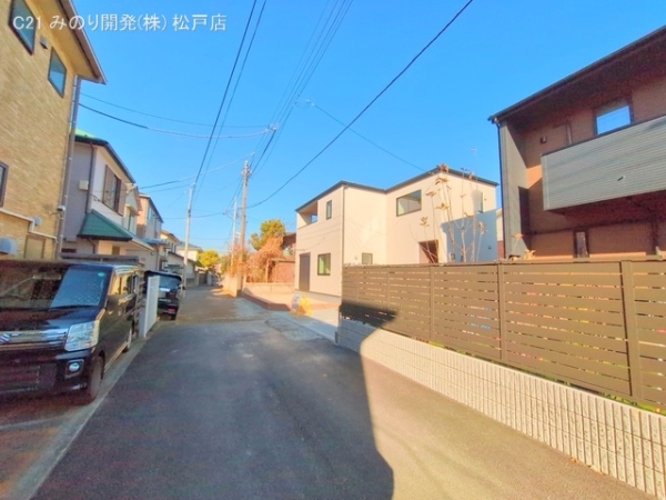 市川市若宮２丁目の新築一戸建