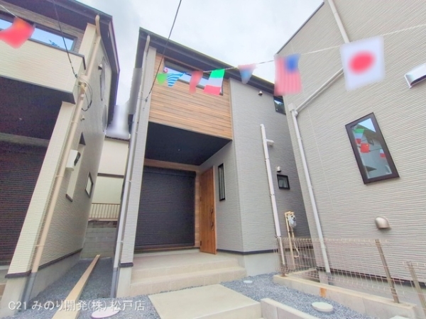 流山市三輪野山１丁目の新築一戸建
