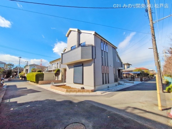市川市福栄４丁目の新築一戸建