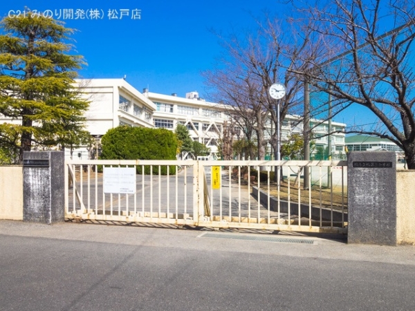 柏市篠籠田の新築一戸建(柏市立柏第三中学校)