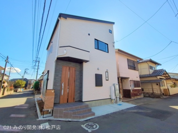 柏市逆井４丁目の新築一戸建