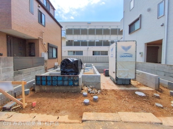 市川市南八幡５丁目の新築一戸建