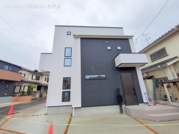 市川市中山２丁目の新築一戸建