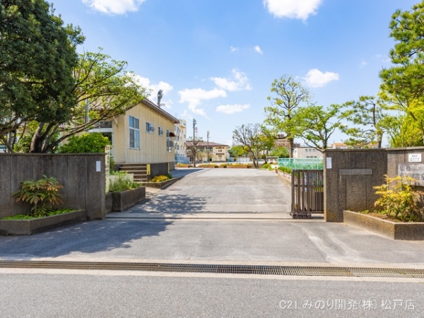 行徳ニューハイツ3号棟(市川市立塩焼小学校)
