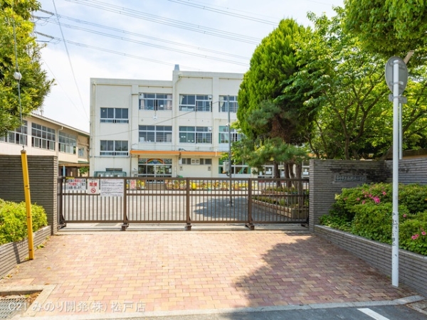 市川市新浜1丁目の新築一戸建(市川市立南新浜小学校)