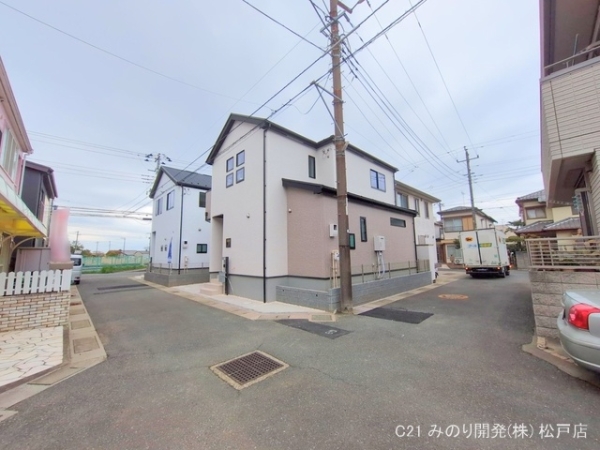 市川市曽谷７丁目の新築一戸建