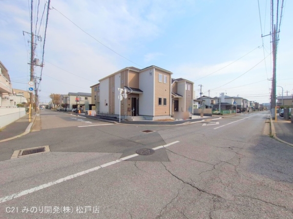 松戸市新松戸南１丁目の新築一戸建