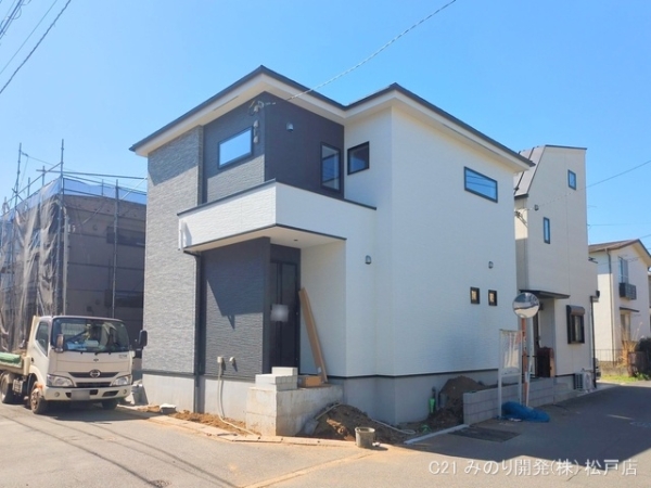 市川市東菅野４丁目の新築一戸建