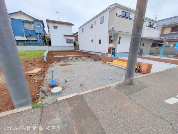 松戸市高塚新田の新築一戸建