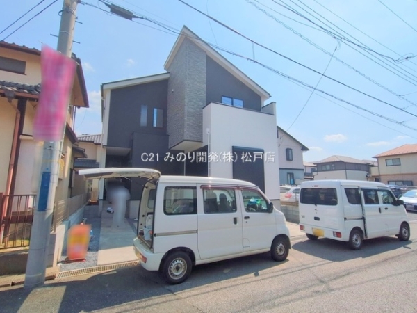流山市三輪野山１丁目の新築一戸建