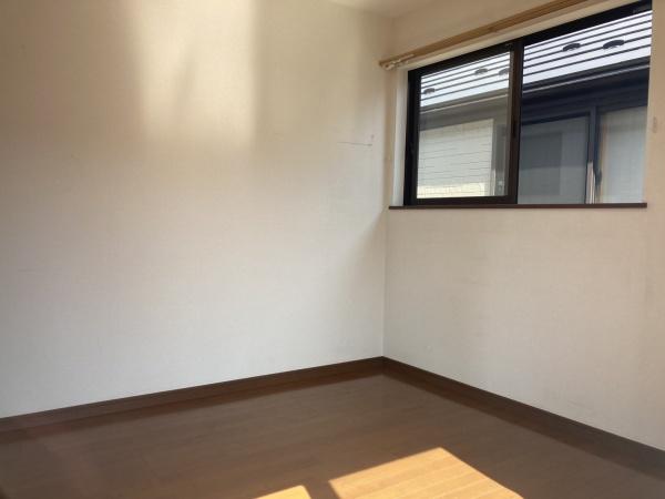 松戸市稔台８丁目の中古一戸建て