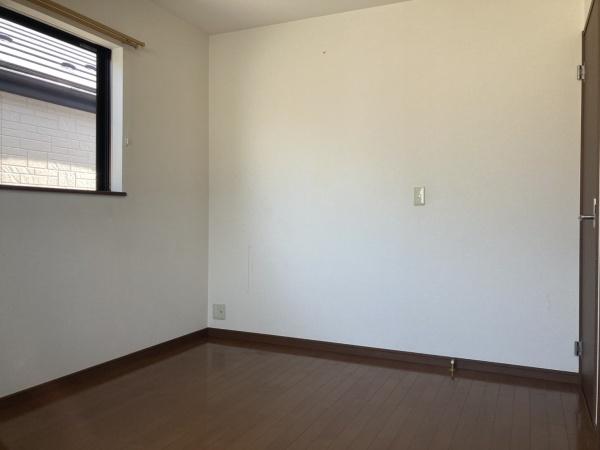 松戸市稔台８丁目の中古一戸建て
