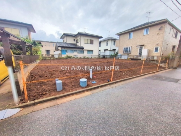 鎌ケ谷市東初富３丁目の新築一戸建