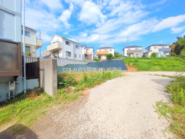 柏市新逆井1丁目の土地(前面道路含む現地写真)