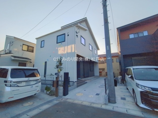 鎌ケ谷市東道野辺４丁目の新築一戸建