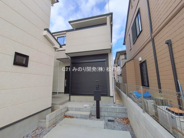 松戸市新松戸７丁目の新築一戸建
