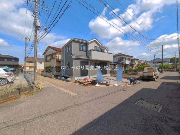 松戸市八ケ崎３丁目の新築一戸建