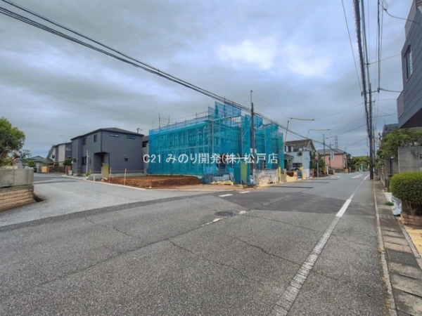 松戸市三矢小台４丁目の新築一戸建