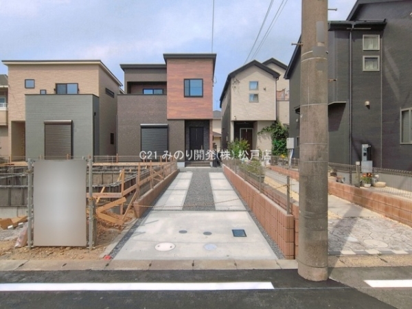 松戸市新松戸南２丁目の新築一戸建