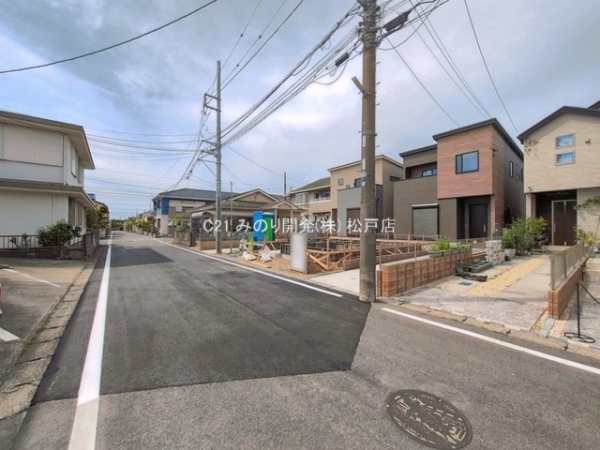 松戸市新松戸南２丁目の新築一戸建